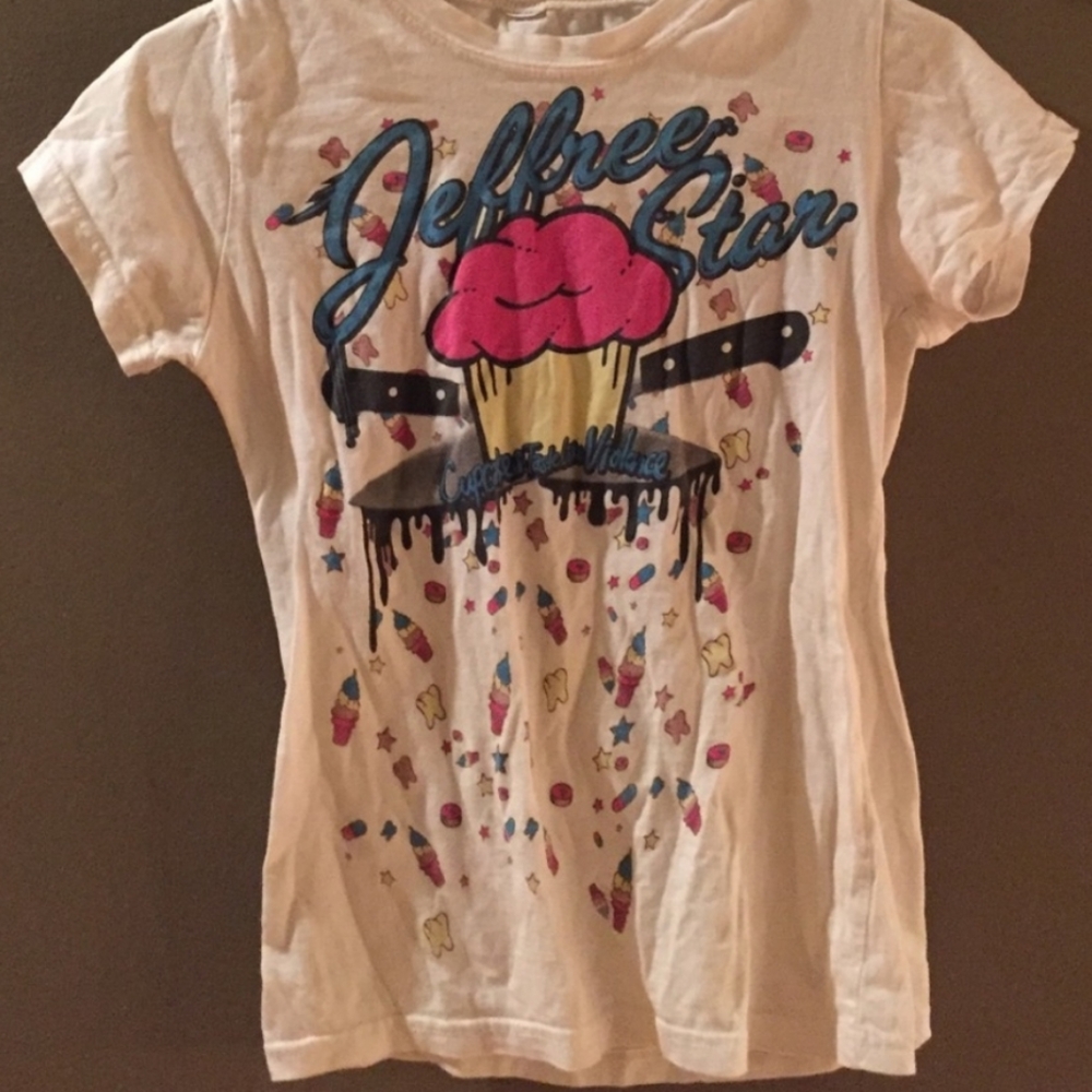 Iso vintage jeffree star merch
